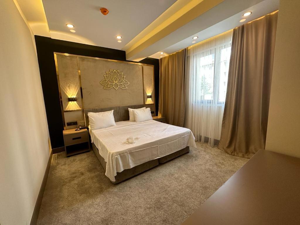 Istanblu Hotel Atasehir Istanbul Exterior foto
